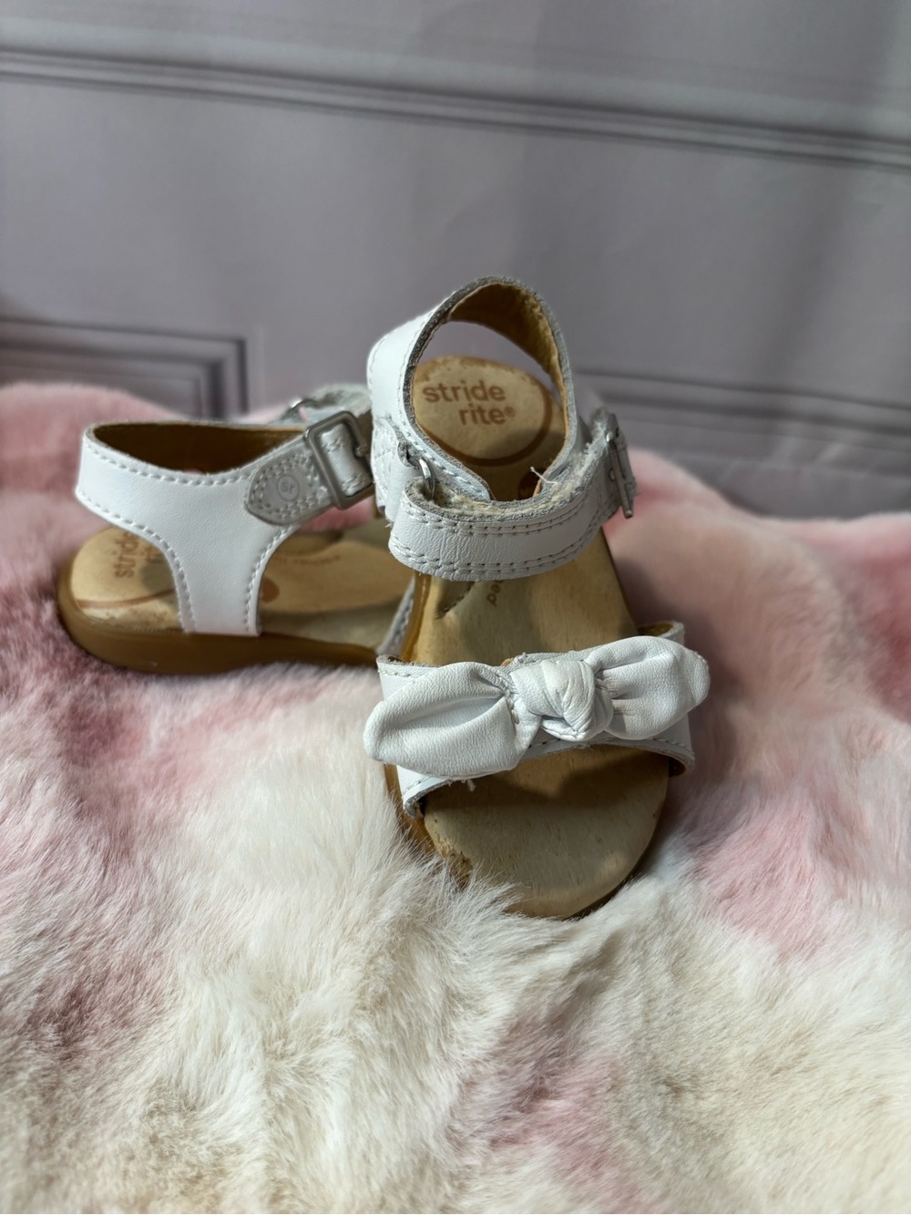 Stride Rite White Bow Whitney Toddler Sandals, Size 5M